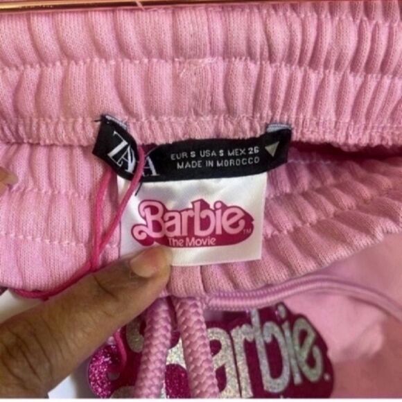 ZARA X BARBIE THE MOVIE WARNER BROS. JOGGERS  Size small - Picture 14 of 14